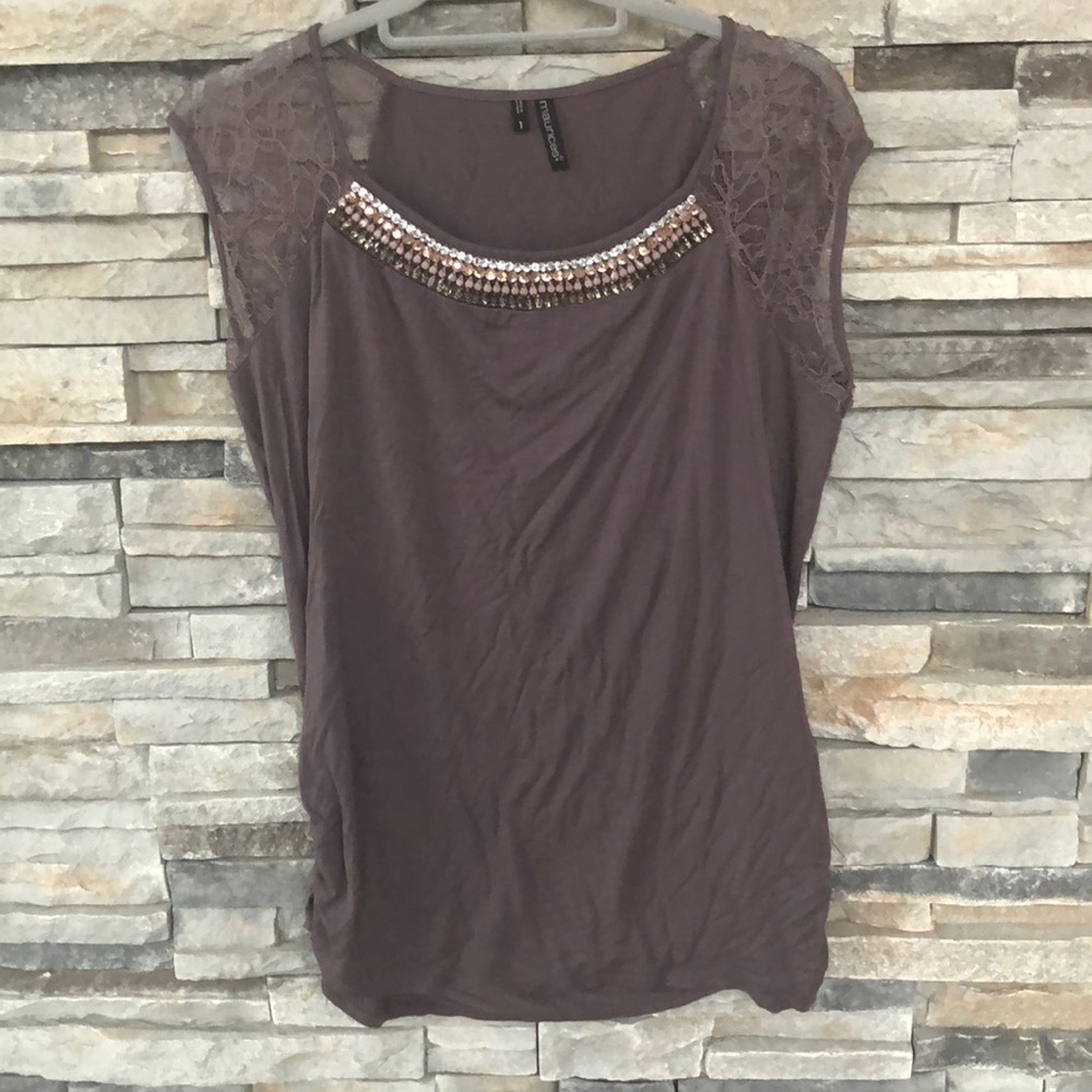 Beautiful mauve/purple shirt w/ diamond details!
